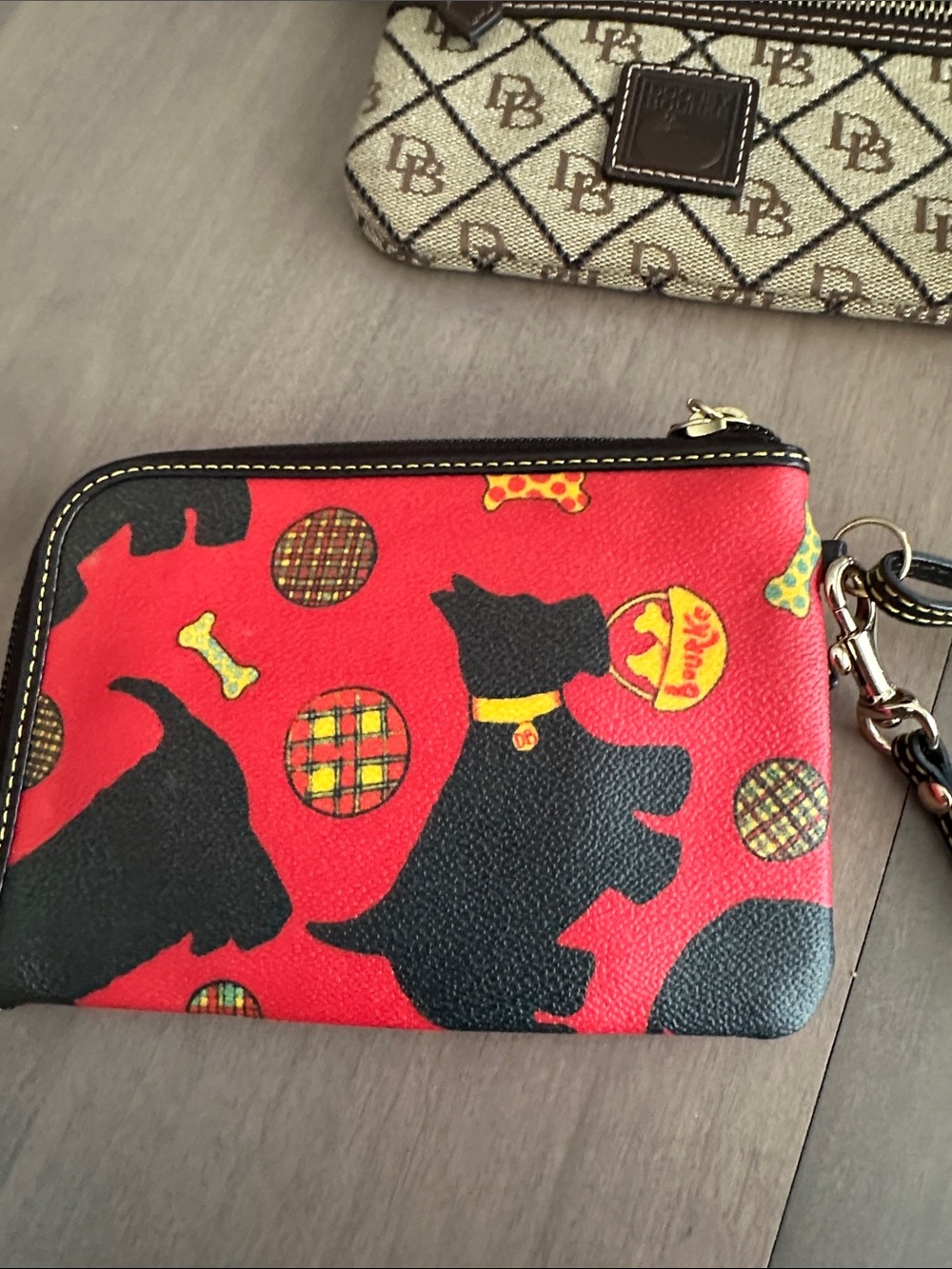 Bundle Dooney & Bourke 2 wristlets & 1 Kisslock pouch - Picture 7 of 12